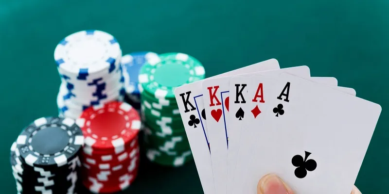 Hướng dẫn cách chơi poker online cơ bản 
