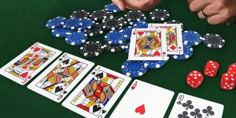 Tìm hiểu luật chơi và thuật ngữ cơ bản trong bài sâm