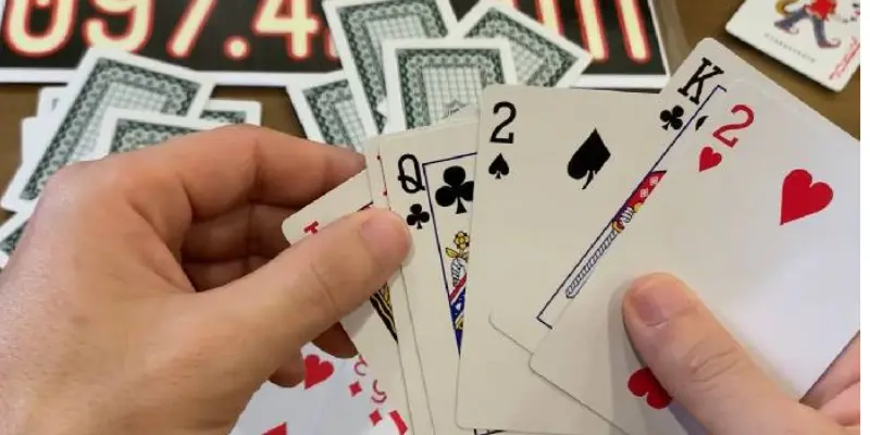 Áp dụng mẹo chơi Xì Tố hiệu quả giúp bạn dễ chiến thắng