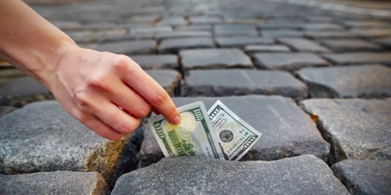 Trường hợp cụ thể khi nằm mơ lượm tiền và ý nghĩa của chúng