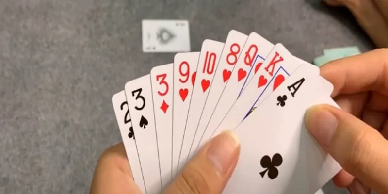 Tìm hiểu quy tắc chơi Phỏm online chính xác