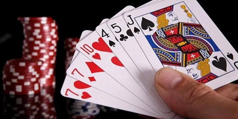 Hướng dẫn cách chơi phỏm online tăng tỷ lệ thắng cho anh 