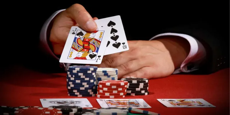 Tìm hiểu về luật chơi poker cơ bản