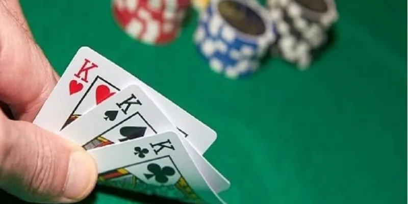 Quy trình chơi một ván poker chi tiết