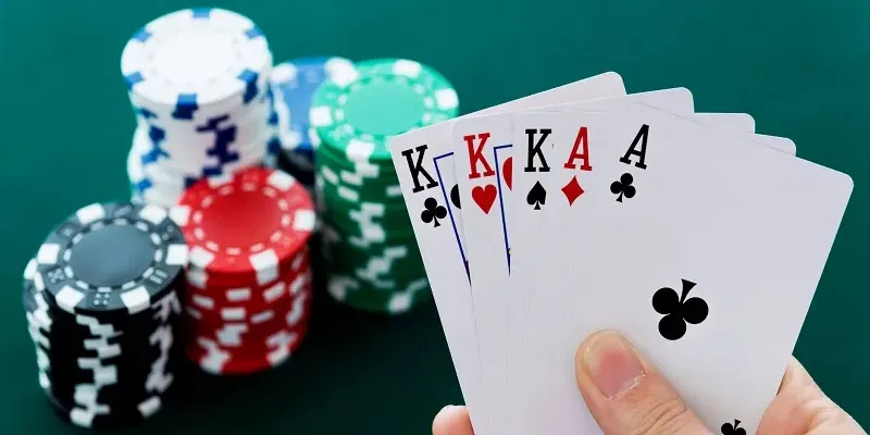 Khái quát về trò chơi Poker Omaha